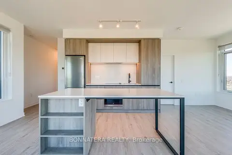 2495 Eglinton Avenue W 1810