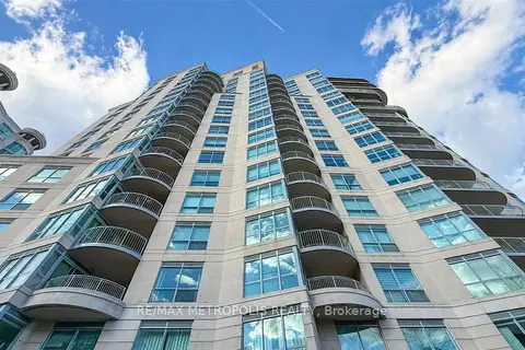 2111 Lake Shore Boulevard W 816