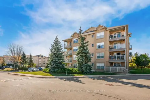 1470 Bishops Gate 208