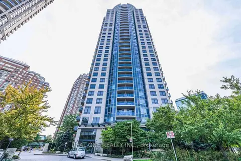330 Burnhamthorpe Road W 801