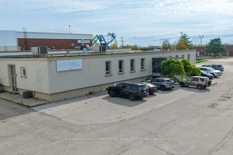 2 Royalcrest Road Office