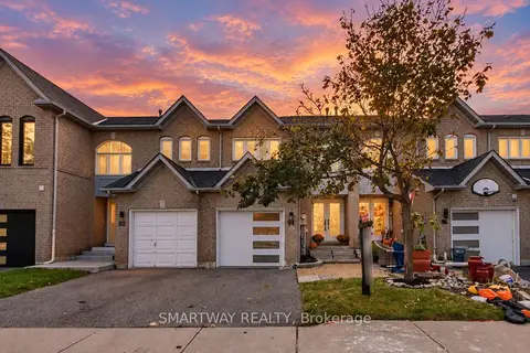 94 Goldenlight Circle