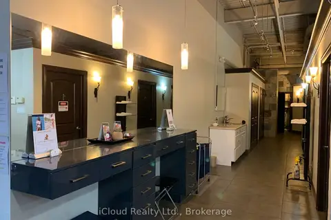 592 Rathburn Road W Unit #1
