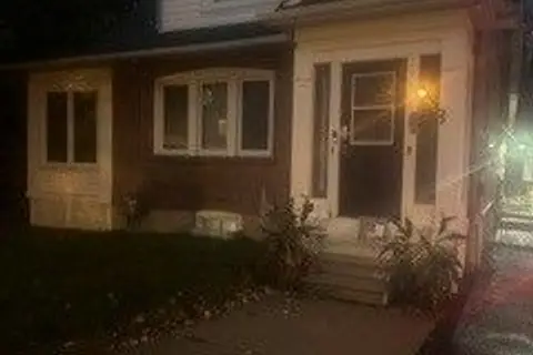 88 King Street W