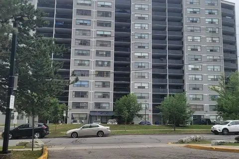 10 Tobermory Drive 802