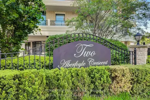 2 Aberfoyle Crescent N 901