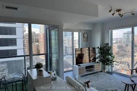 370 Martha Street 810