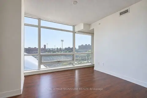 20 Joe Shuster Way 712