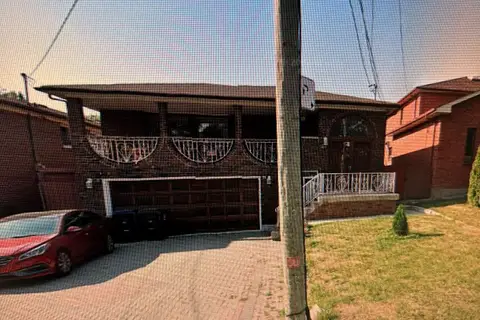 37 Irwin Road S Main Floor