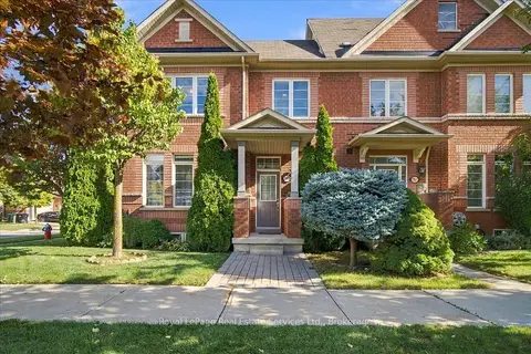 5569 Waterwind Crescent