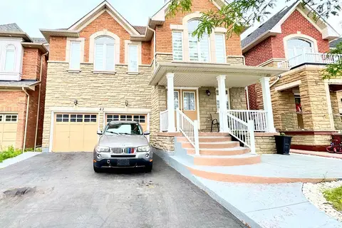 43 Tatra Crescent