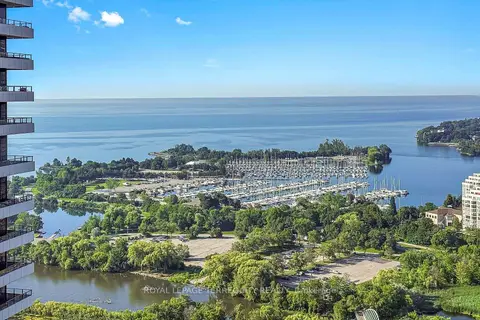 33 Shore Breeze Drive 3111