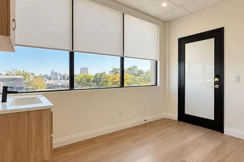 1090 Dundas Street E 202
