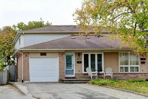 2494 Barcella Crescent