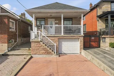 372 Blackthorn Avenue