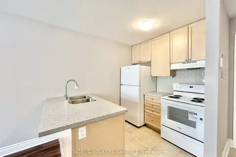 9 Thirty Third Street 106