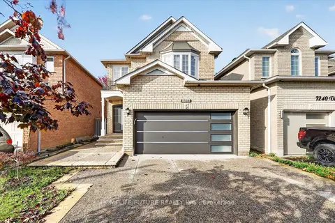 7236 Village Walk