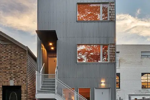278 Campbell Avenue Upper