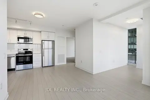 4010 Eglinton Avenue W 808