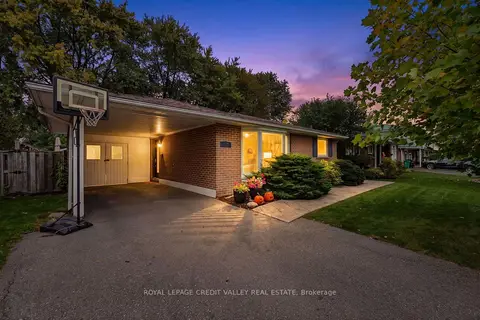 27 Castlemore Drive