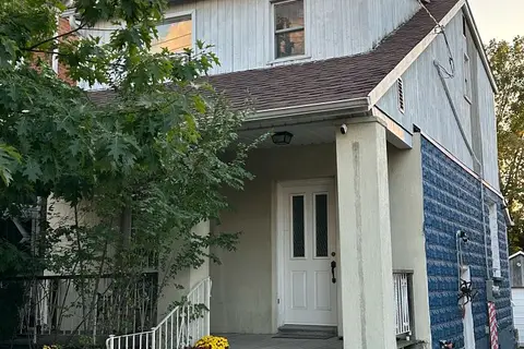 52A Rockcliffe Boulevard