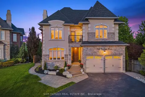 962 Fredonia Drive