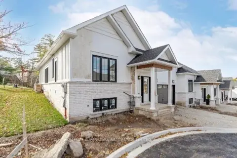 8 Santa Barbra Lane
