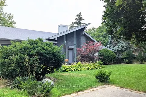 1101 Lakeshore Road W Lower