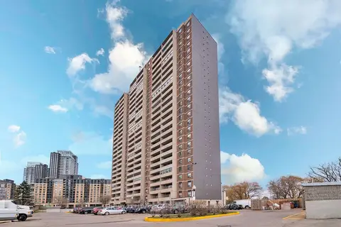 3390 Weston Road 902