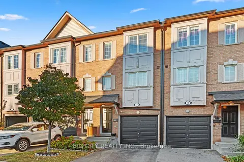 1128 Dundas Street W 7