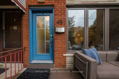 45 Sorauren Avenue