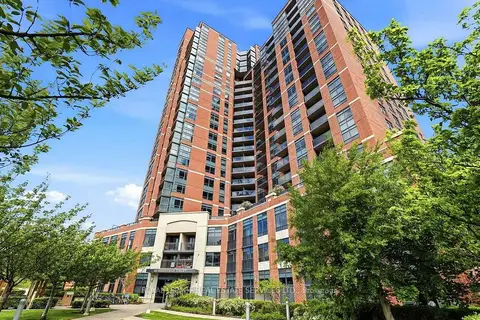 60 Heintzman Street 834
