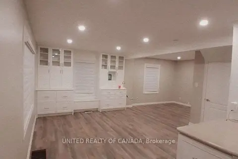 790 The Queensway N