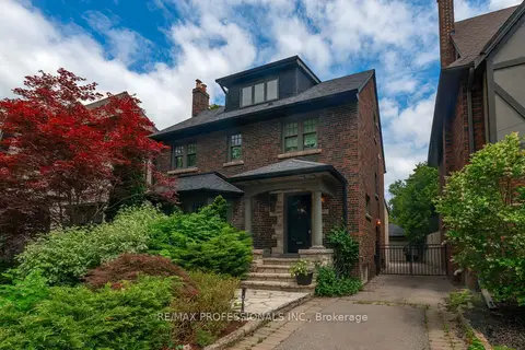 61 Grenview Boulevard N