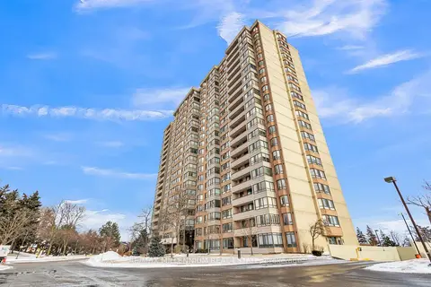 100 County Court Boulevard 1107
