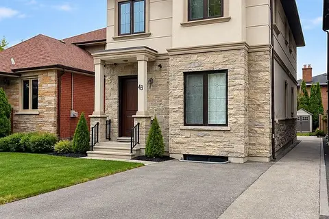 43 Waniska Avenue