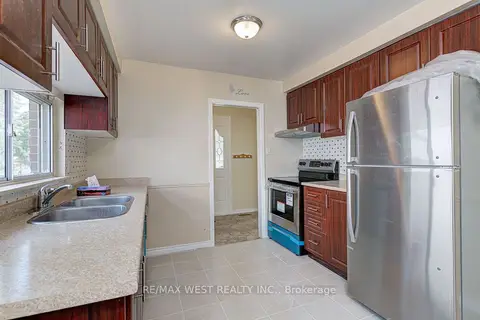 18 Glenforest Road Upper Lvl