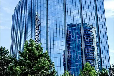4 Robert Speck Parkway 350