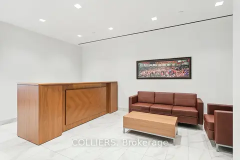 50 Burnhamthorpe Road 600