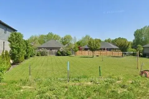 6 Sycamore Drive