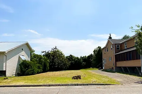 NA KITCHENER Street