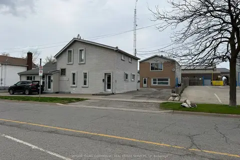 12 Oakdale Avenue