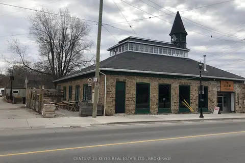 9 King Street E
