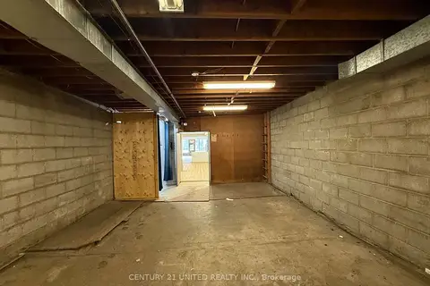 84 King Street W UNIT B