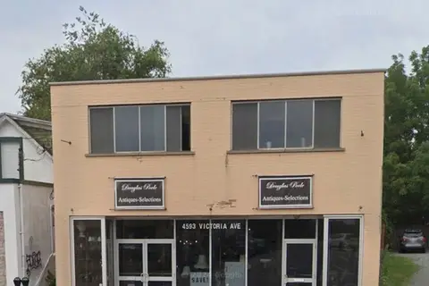 4593 Victoria Avenue First floor
