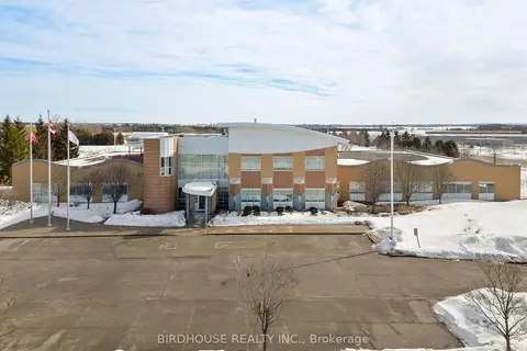 336 Angeline Street S 2300 Sq Ft