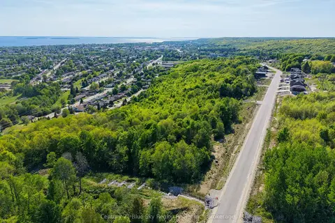 74 Kenreta Drive
