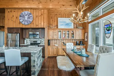 22-301 Oakridge Deerhurst Drive