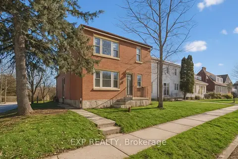 253 Sydney Street S