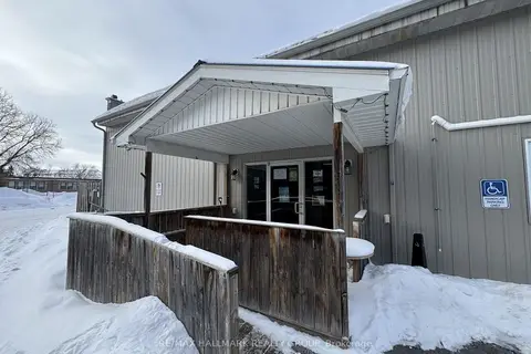 33 Queen St Street